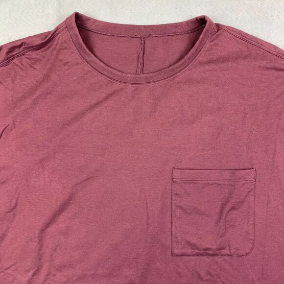 Lululemon Mens Shirt XL Relaxed Burgundy Red Crewneck Fundamental Pocket Tee - Picture 2 of 6